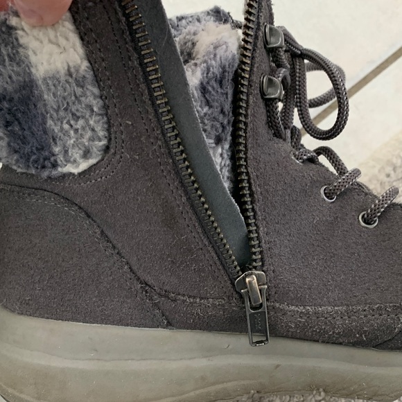 Skechers Black and Gray Winter Boots - Picture 9 of 17